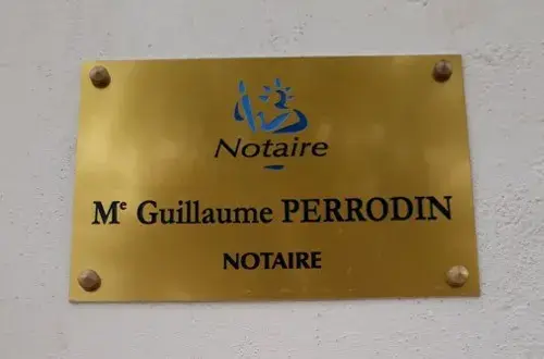 Me Guillaume PERRODIN et Me Martine MISTRALGUYL Notaires  SELARL NOTARION