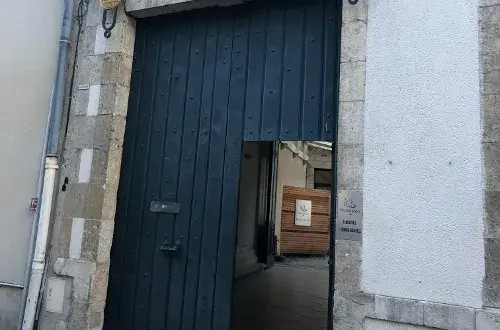 Etude de Mes Bertrand BASSEVILLE et Laurence BASSEVILLE