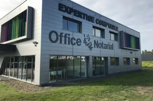 PaulAlexandre DEBORDES et AnneCharlotte LECLUSE Notaires