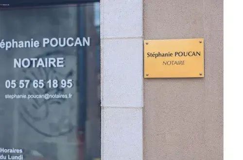 Maître Stéphanie Poucan  Notaire Le