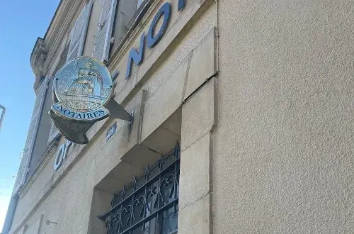 Me Olivier OUAIRY  Me Bertrand CAUMEAU  Notaires Associés
